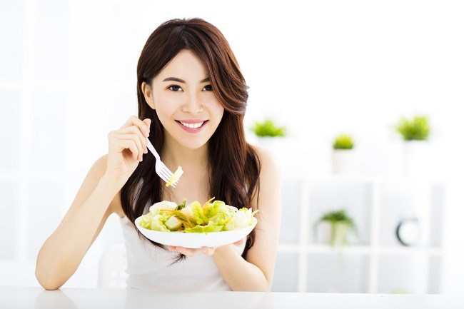 Makan Makanan Sehat Agar Tetap Sehat Di Kantor